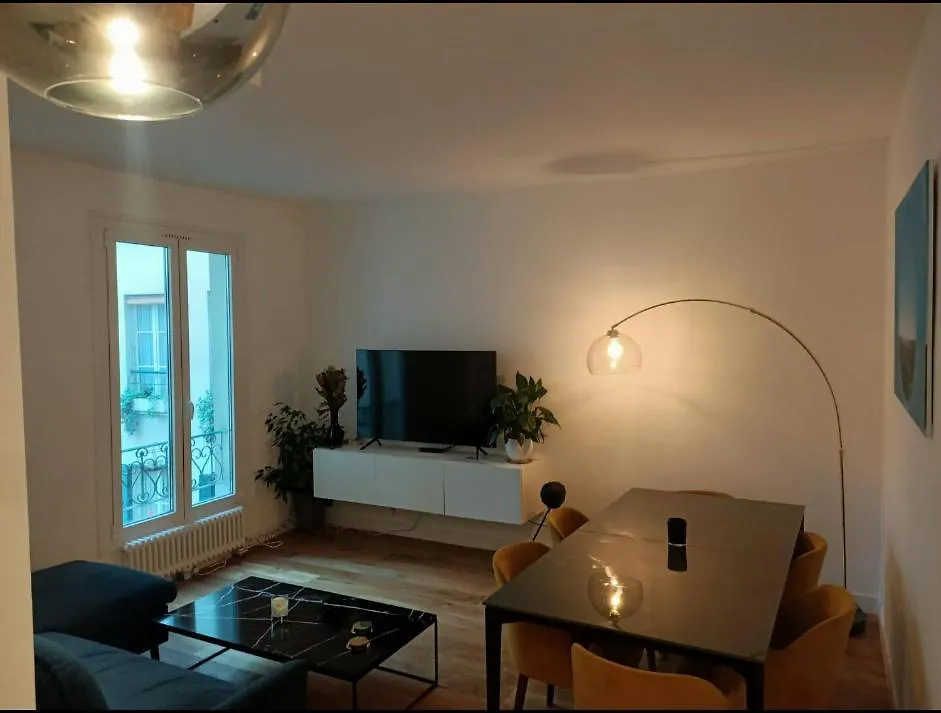 Brand New Flat - Really Calm In Central Париж Франция
